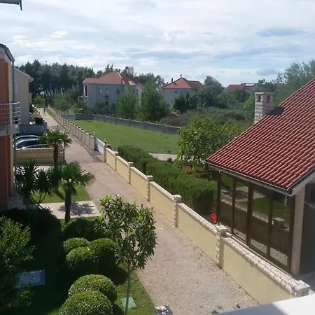 Holiday Home Suric *