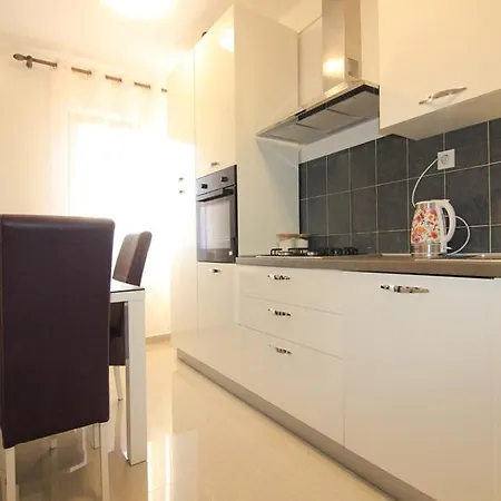 Semesterbostad Holiday Suric Privlaka (Zadar)