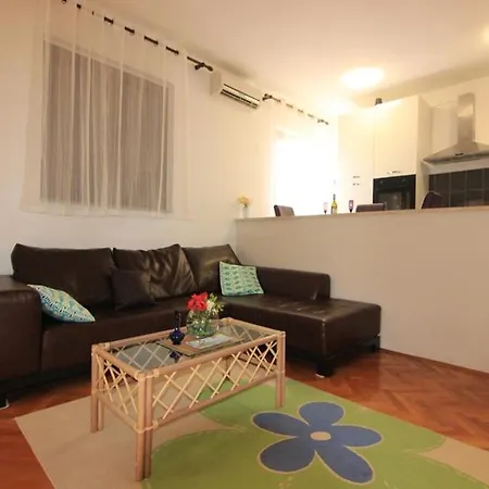 Casa vacanze Holiday Suric *