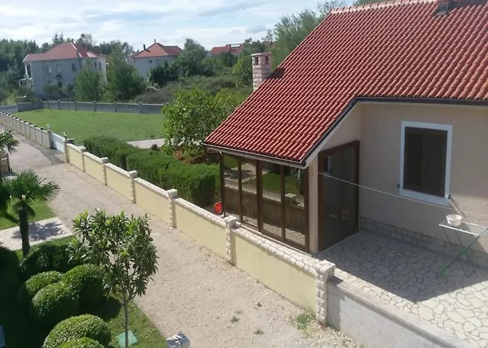 Holiday Suric Nyaraló *