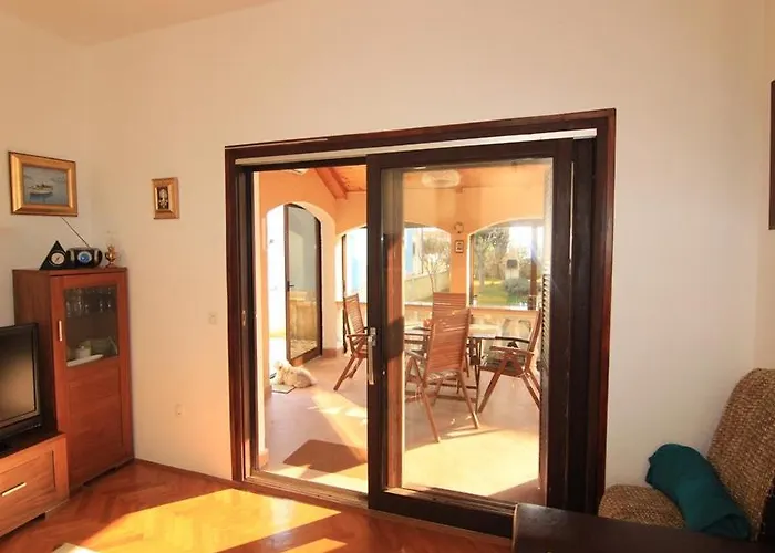 Nyaraló Holiday Suric Privlaka