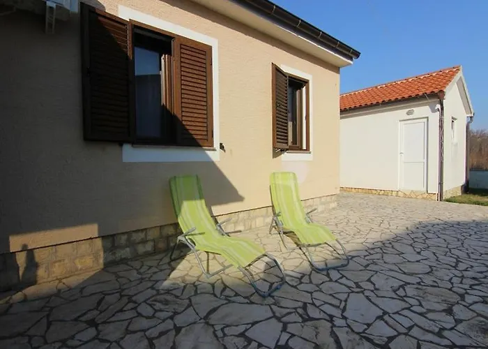 Holiday Suric Nyaraló